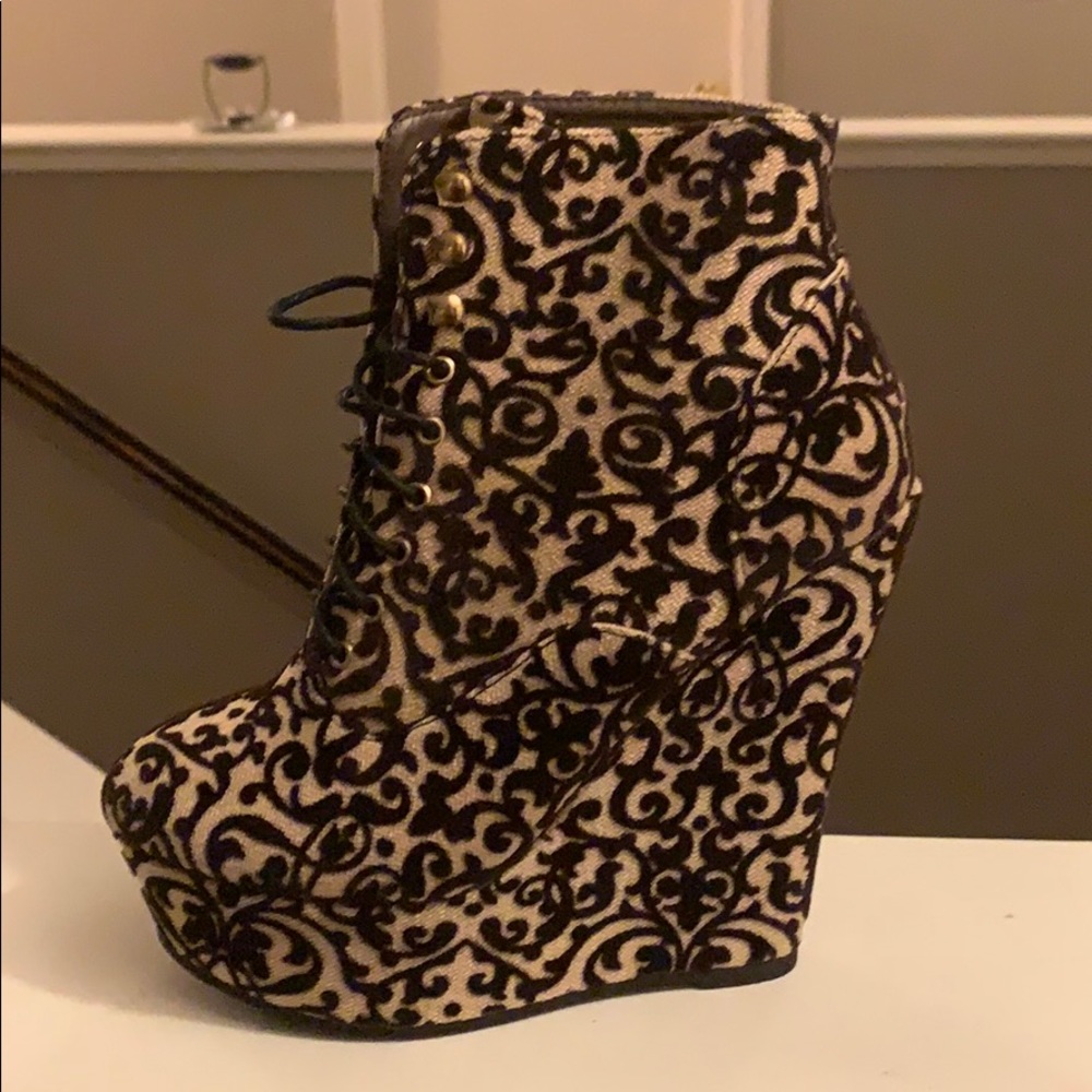 Booties - Picture 3 of 3